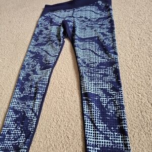 Under Armour Womens XL Large HeatGear Fitted Athletic Leggings